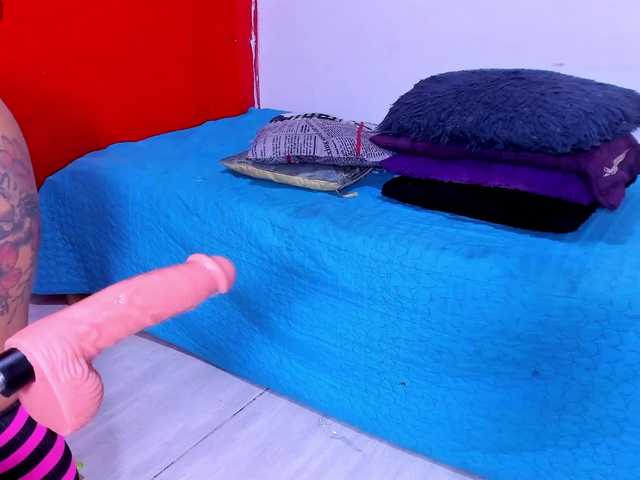 melani-hot1 live webcam show