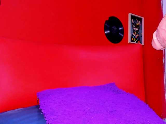 melani-hot1 live webcam show