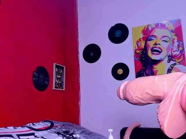 melani-hot1 webcam