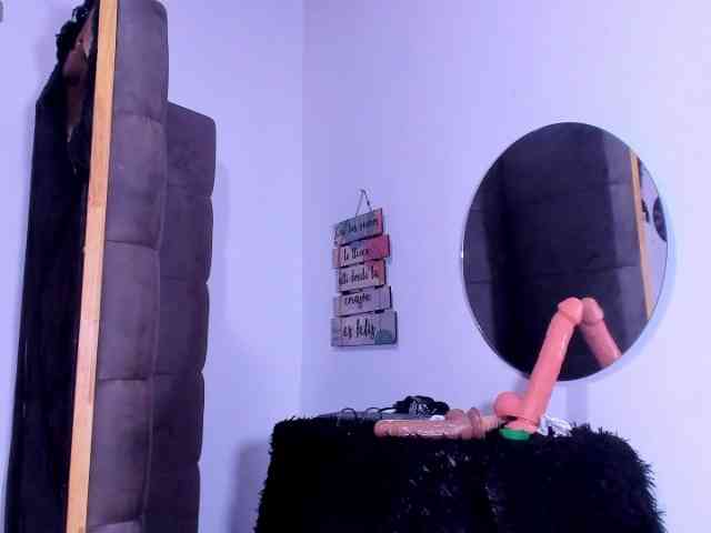 melani-hot1 webcam