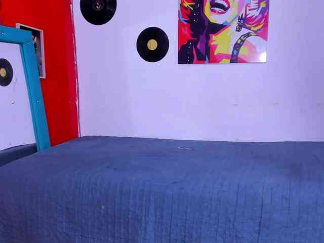 melani-hot1 webcam
