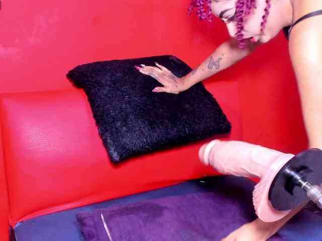 melani-hot1 webcam