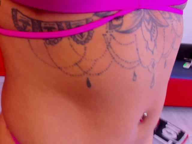 melani-hot1 webcam