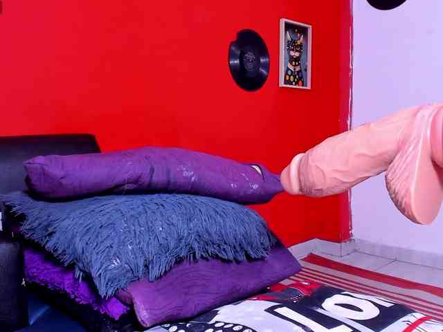 melani-hot1 webcam