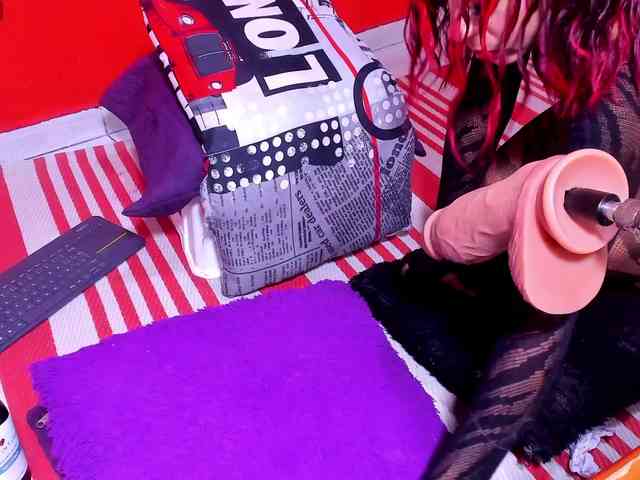 melani-hot1 webcam