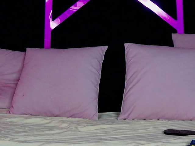 Breezellyn live cam on BongaCams