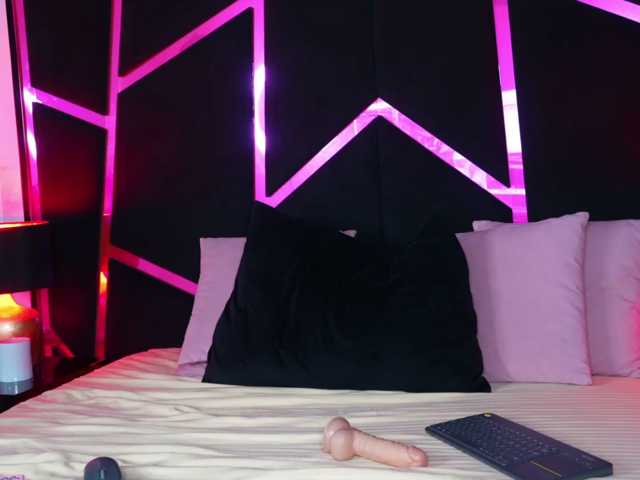 Breezellyn live cam on BongaCams