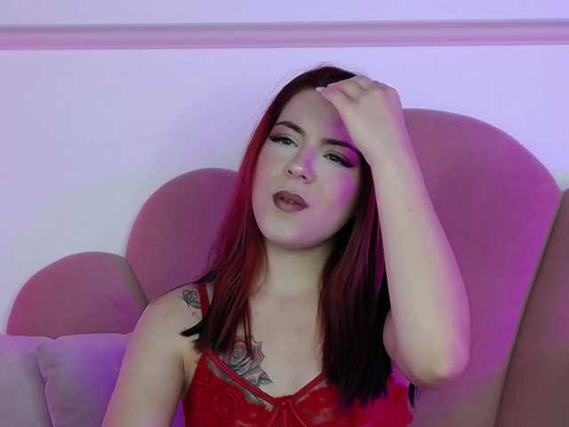 Breezellyn live cam on BongaCams