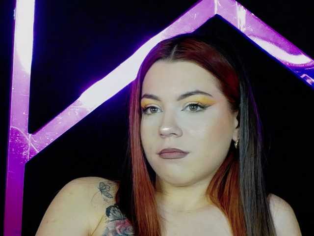 Breezellyn live cam on BongaCams