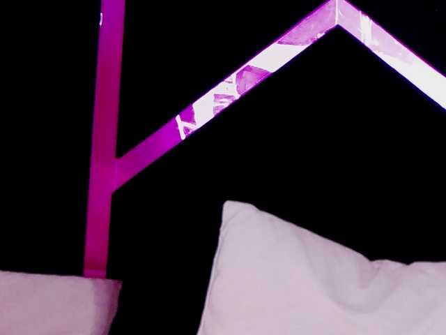 Breezellyn live cam on BongaCams