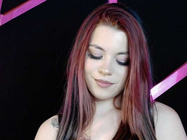 Breezellyn live cam on BongaCams
