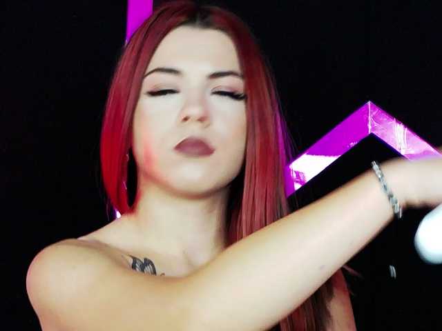 Breezellyn live cam on BongaCams