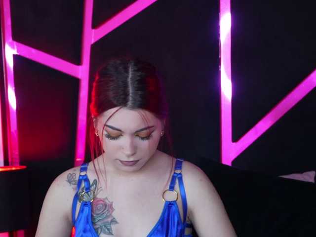 Breezellyn live cam on BongaCams