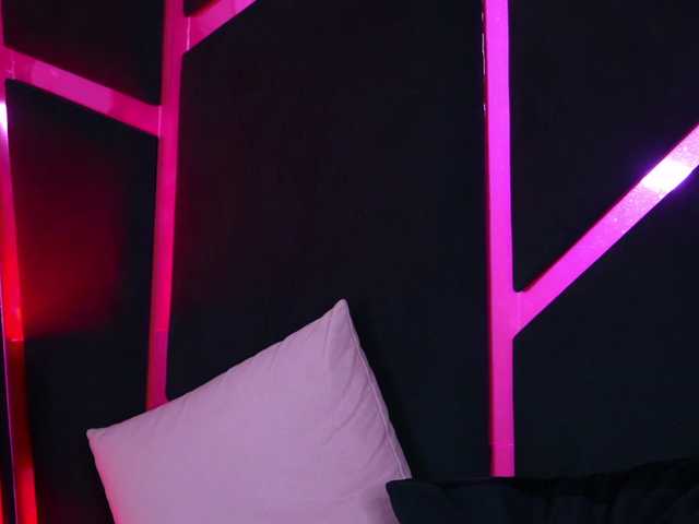 Breezellyn live cam on BongaCams