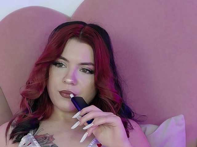Breezellyn live webcam show