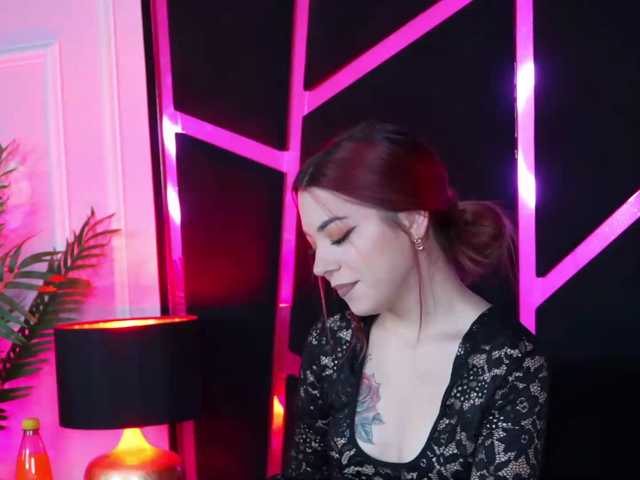 Breezellyn live cam on BongaCams