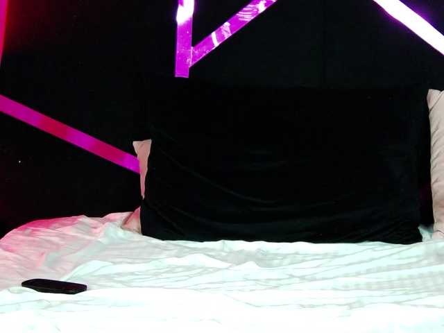 Breezellyn live cam on BongaCams