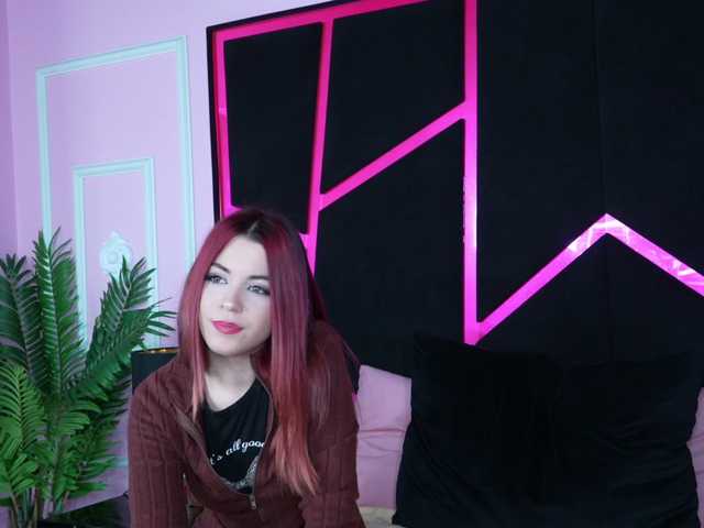Breezellyn live cam on BongaCams