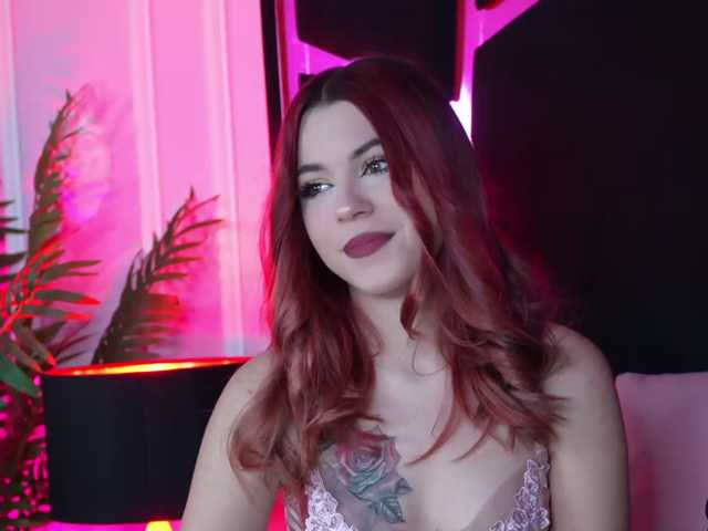 Breezellyn live cam on BongaCams