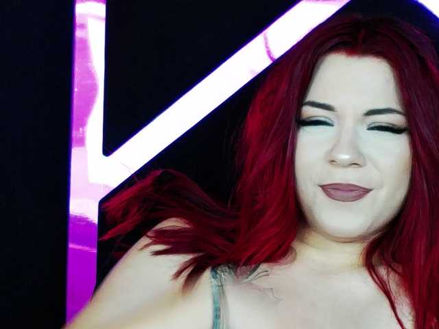 Breezellyn live cam on BongaCams