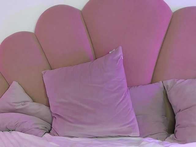 Breezellyn live cam on BongaCams