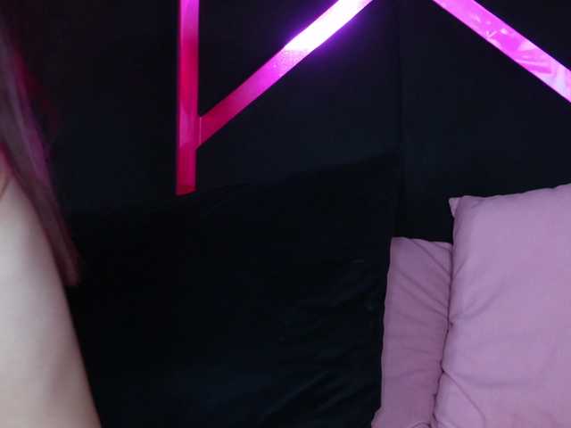 Breezellyn live cam on BongaCams