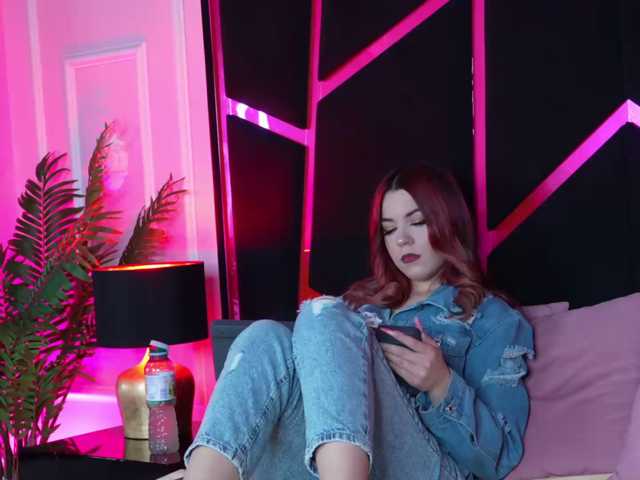 Breezellyn live cam on BongaCams