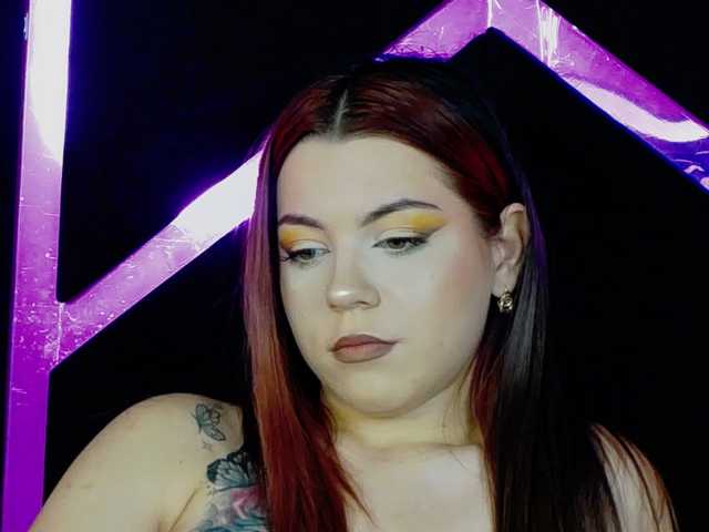 Breezellyn live cam on BongaCams