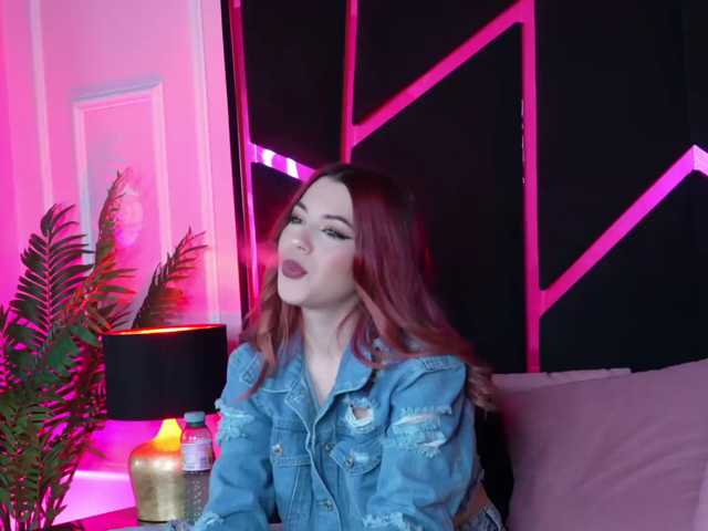 Breezellyn live cam on BongaCams