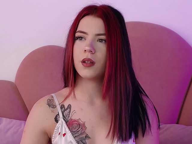 Breezellyn live cam on BongaCams