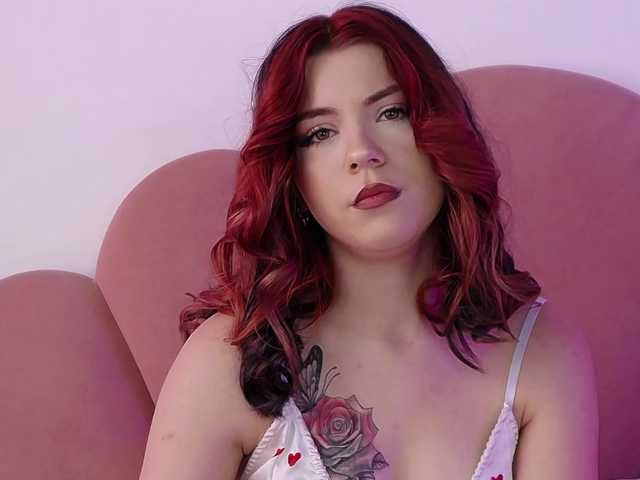 Breezellyn live cam on BongaCams