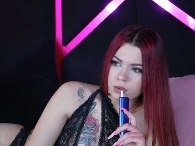 Breezellyn live cam on BongaCams