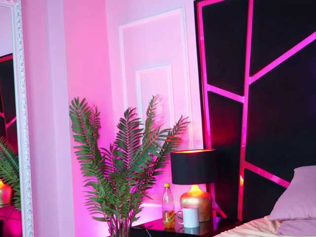 Breezellyn live cam on BongaCams