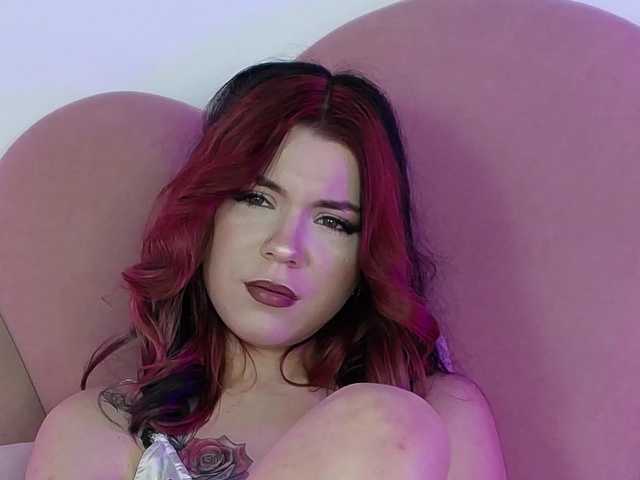 Breezellyn live webcam show