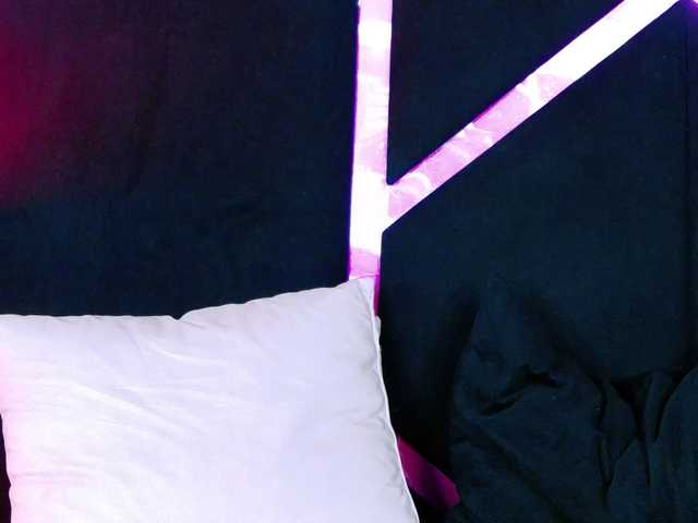 Breezellyn live cam on BongaCams