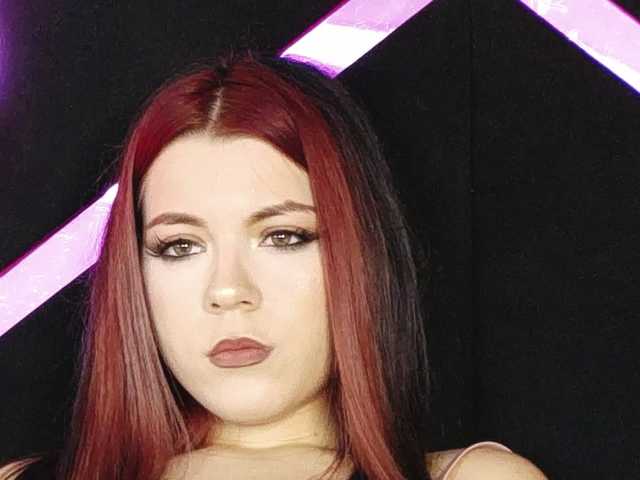 Breezellyn live cam on BongaCams