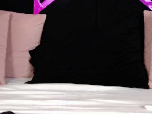 Breezellyn live cam on BongaCams