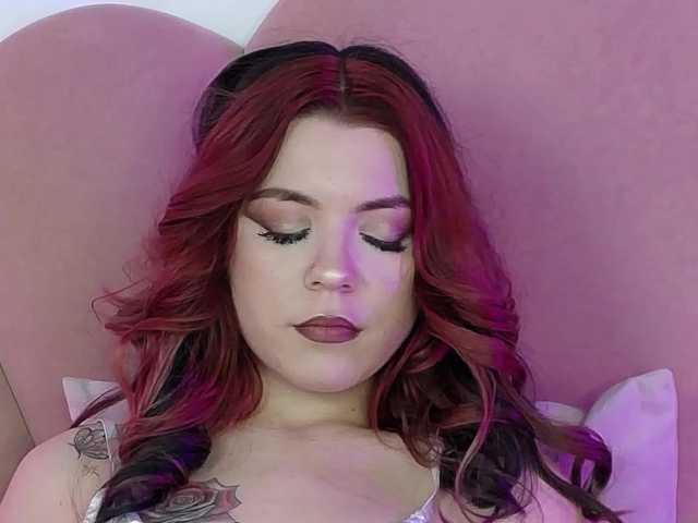 Breezellyn live cam on BongaCams