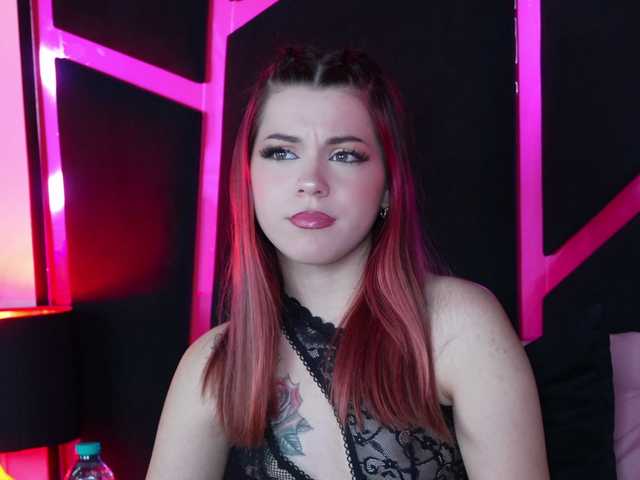 Breezellyn live cam on BongaCams