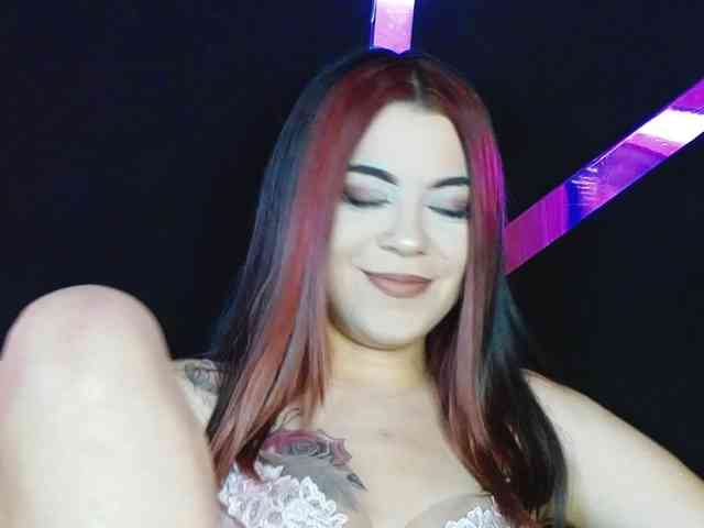 Breezellyn Live Webcam on BongaCams