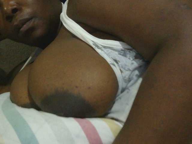pervertmom live cam preview