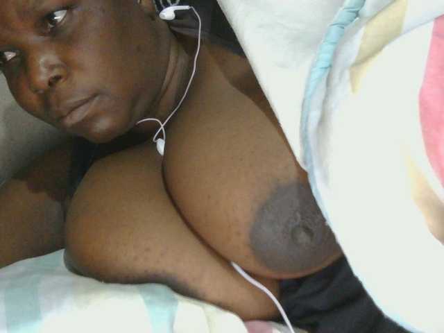pervertmom live webcam show