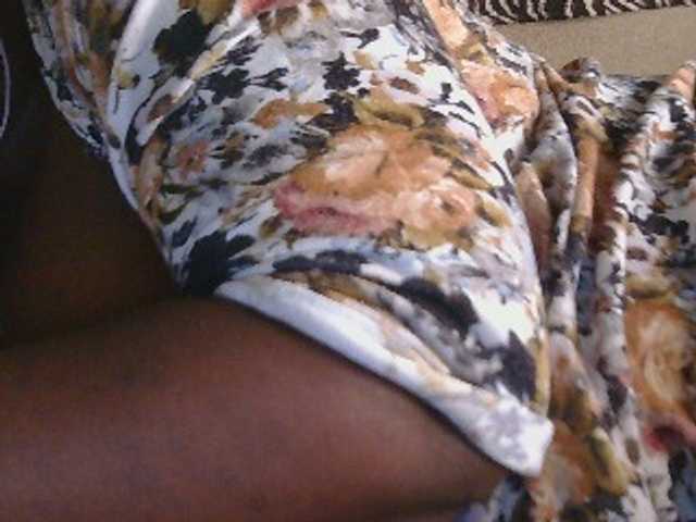 pervertmom live cam on BongaCams