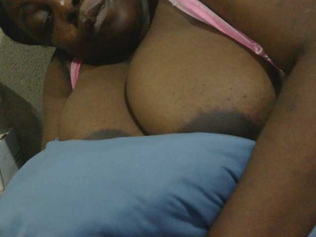 pervertmom live cam preview