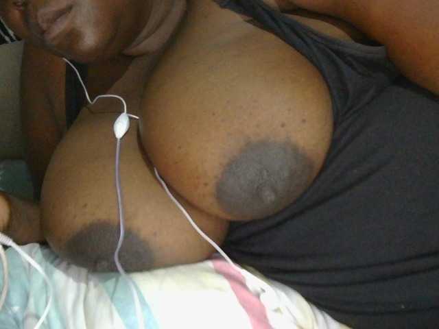 pervertmom live webcam show