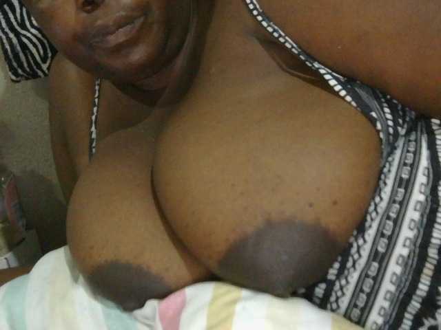 pervertmom live cam preview