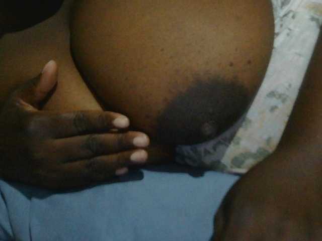pervertmom live cam preview
