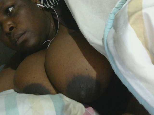 pervertmom live webcam show
