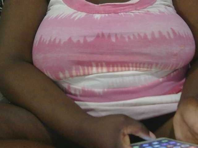 pervertmom live cam preview