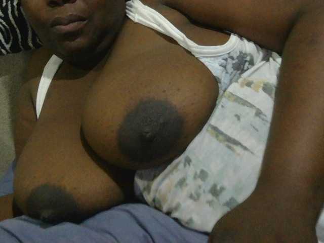 pervertmom live cam preview